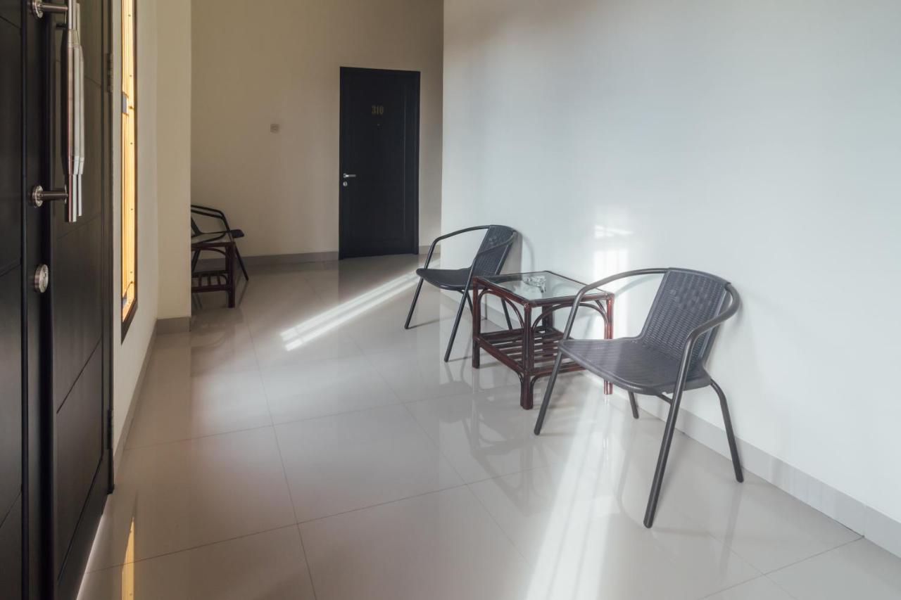 Clean & Comfort Homestay امبون المظهر الخارجي الصورة