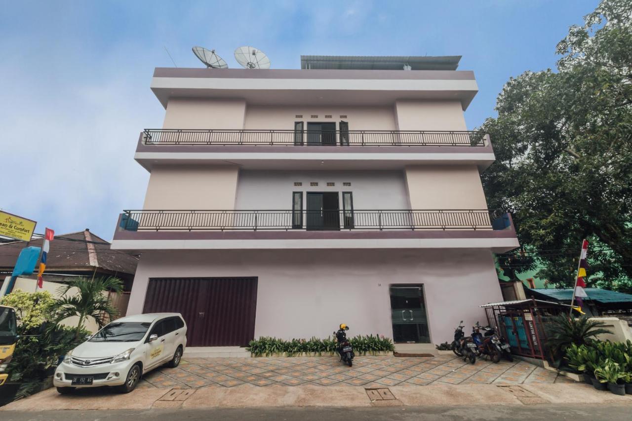 Clean & Comfort Homestay امبون المظهر الخارجي الصورة